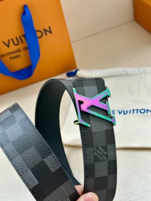 LOUIS VUITTON BELT - B0318