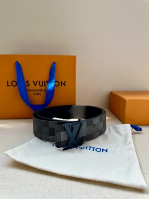 LOUIS VUITTON BELT - B0319