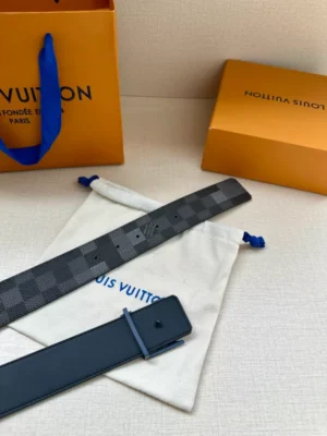 LOUIS VUITTON BELT - B0319