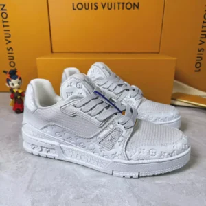 LOUIS VUITTON TRAINER SNEAKERS – LSVT410
