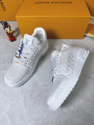 LOUIS VUITTON TRAINER SNEAKERS – LSVT410