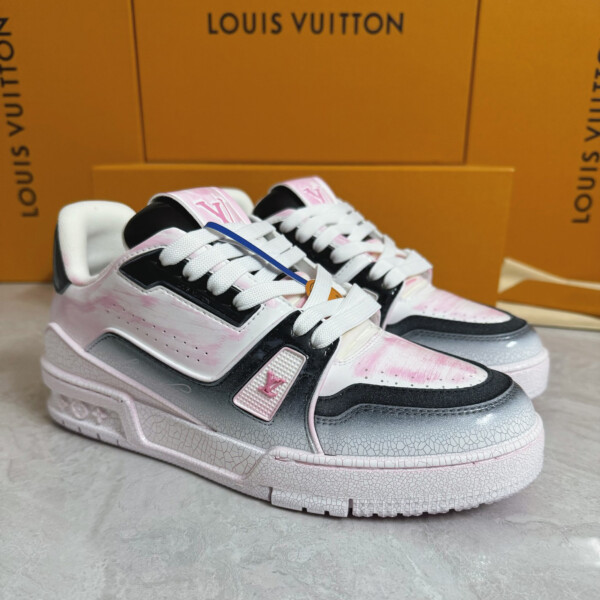 LOUIS VUITTON TRAINER SNEAKERS – LSVT413