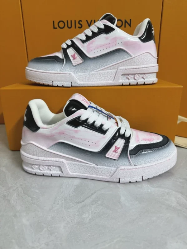 LOUIS VUITTON TRAINER SNEAKERS – LSVT413