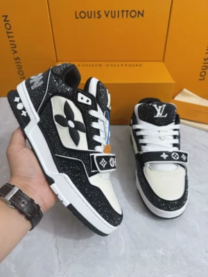 LOUIS VUITTON TRAINER SNEAKERS – LSVT414