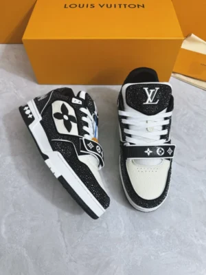 LOUIS VUITTON TRAINER SNEAKERS – LSVT414