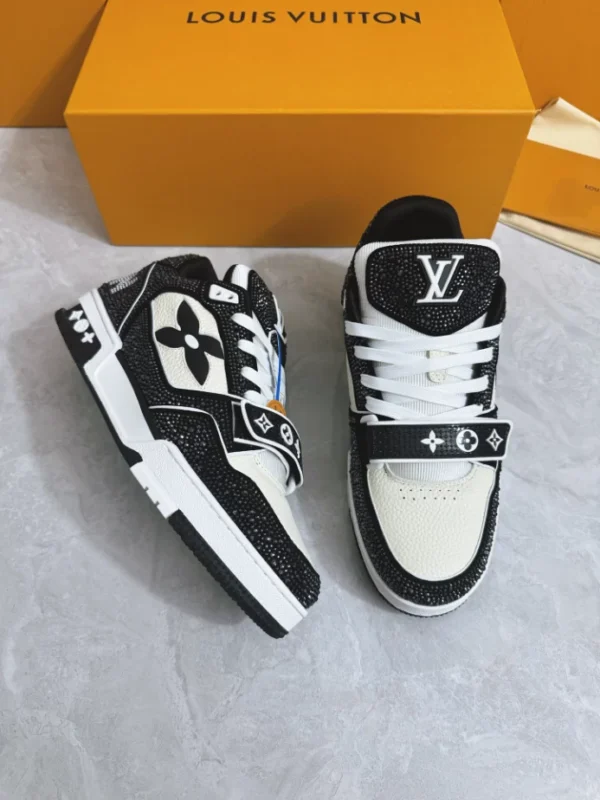 LOUIS VUITTON TRAINER SNEAKERS – LSVT414