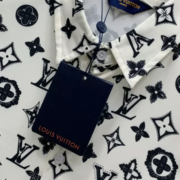 LV Short-Sleeved Shirt - LVS035