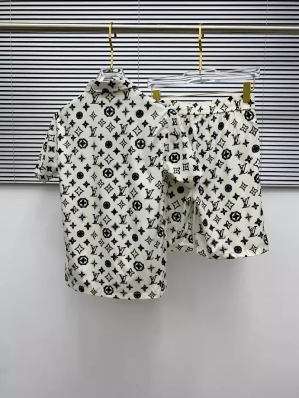 LV Short-Sleeved Shirt - LVS035