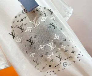 Louis Vuitton T-shirt - LSVT0255