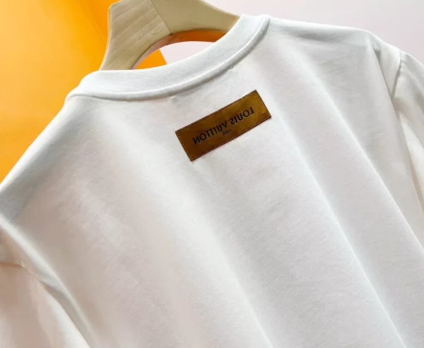 Louis Vuitton T-shirt - LSVT0255