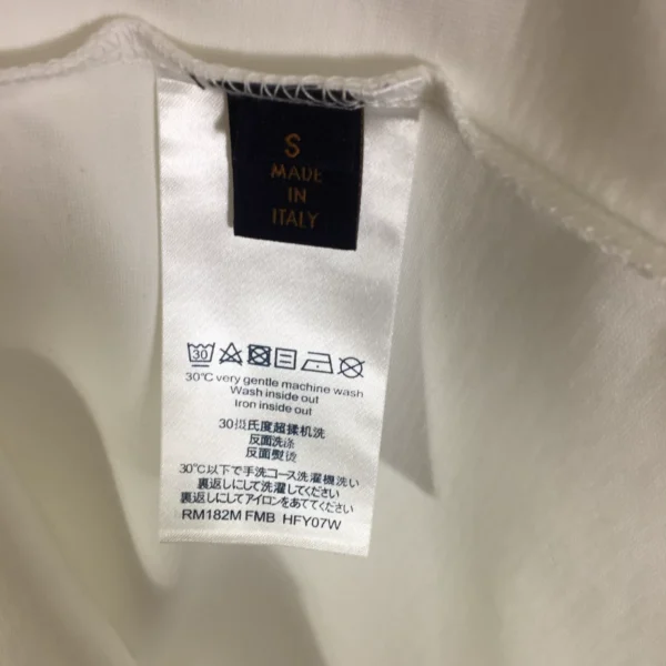 Louis Vuitton T-shirt - LSVT0256