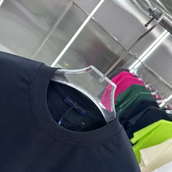 Louis Vuitton T-shirt - LSVT0258