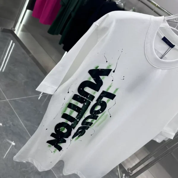 Louis Vuitton T-shirt - LSVT0263