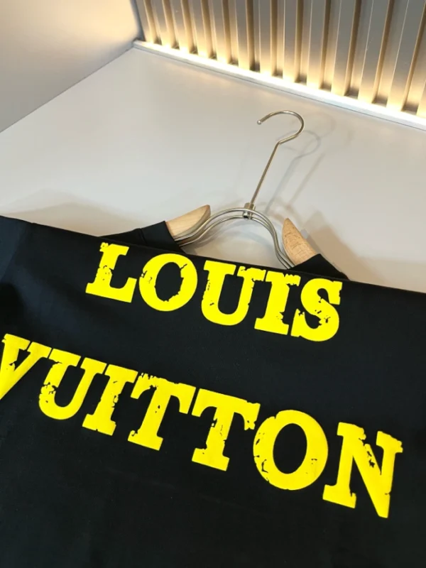 Louis Vuitton T-shirt - LSVT0264