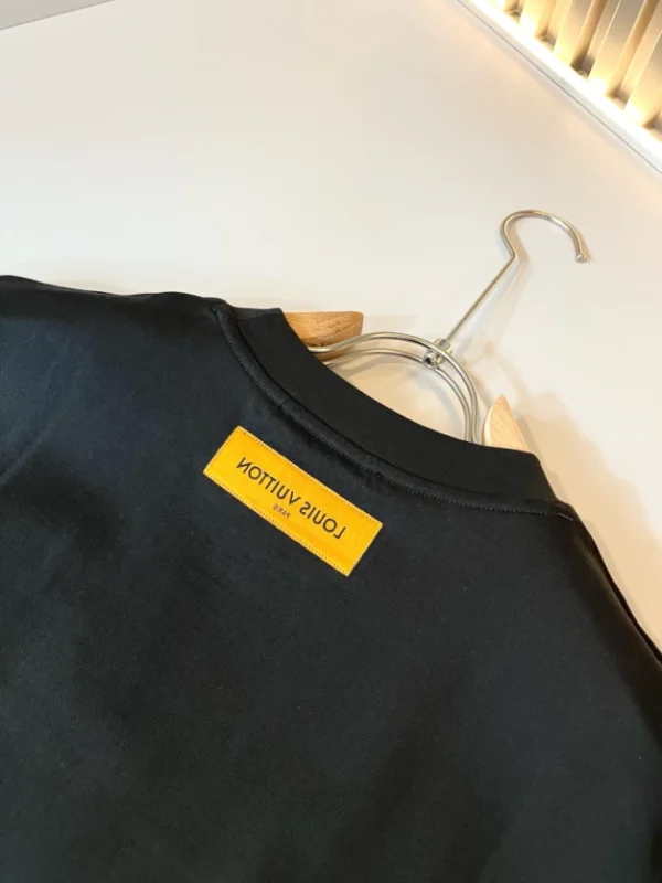 Louis Vuitton T-shirt - LSVT0264