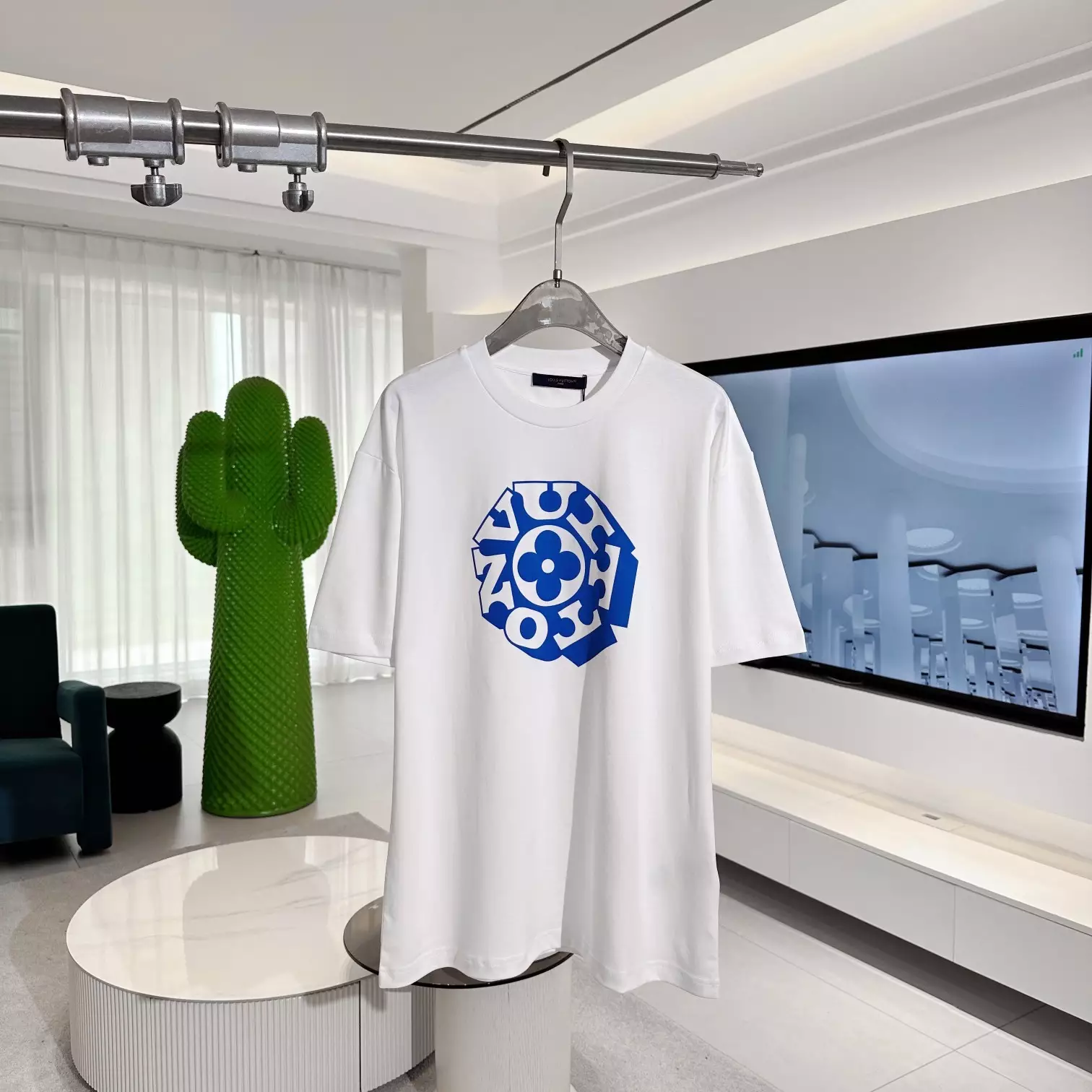 PRINTED SIGNATURE T-SHIRT IN WHITE - LSVT0268