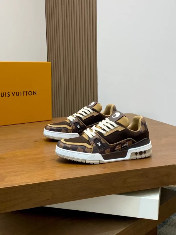 LOUIS VUITTON TRAINER SNEAKERS – LSVT419
