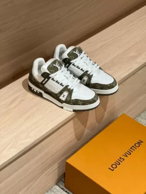 LOUIS VUITTON TRAINER SNEAKERS – LSVT420