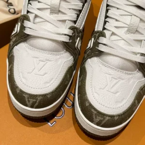 LOUIS VUITTON TRAINER SNEAKERS – LSVT420