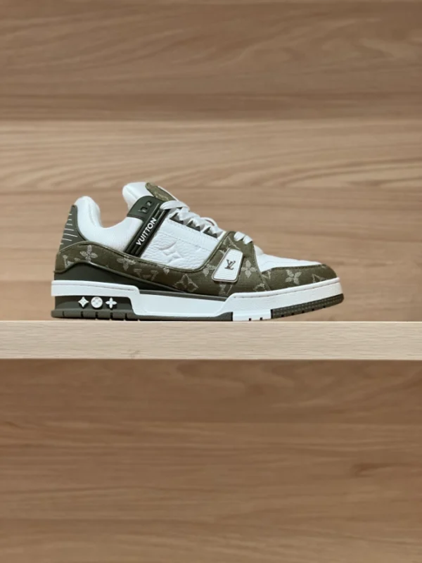 LOUIS VUITTON TRAINER SNEAKERS – LSVT420