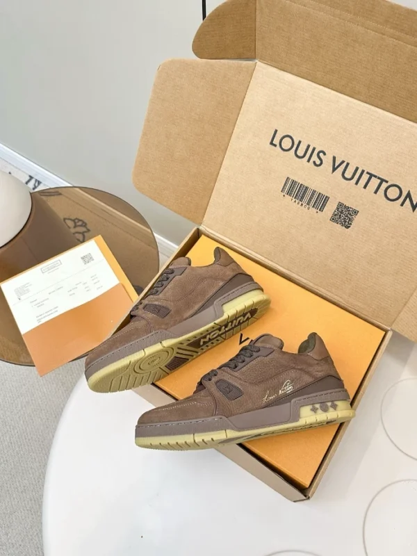 LOUIS VUITTON TRAINER SNEAKERS – LSVT423