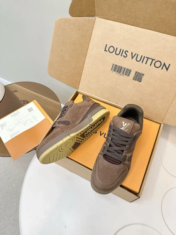 LOUIS VUITTON TRAINER SNEAKERS – LSVT423