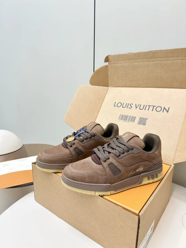 LOUIS VUITTON TRAINER SNEAKERS – LSVT423