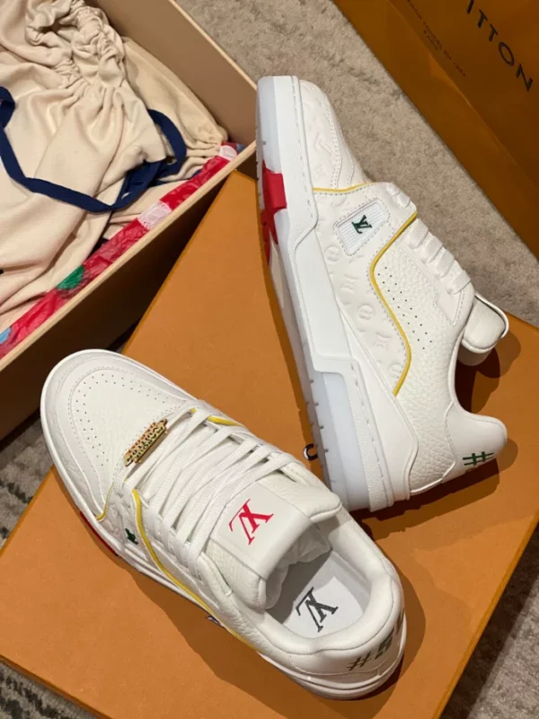 LOUIS VUITTON TRAINER SNEAKERS – LSVT425