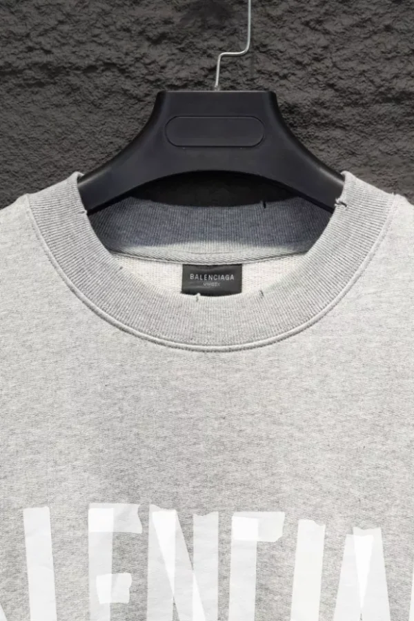Balenciaga Sweatshirts - SBH061