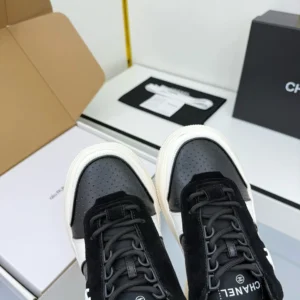 CHANEL SNEAKERS – CNS001