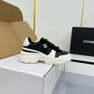 CHANEL SNEAKERS – CNS001