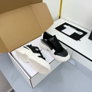 CHANEL SNEAKERS – CNS001