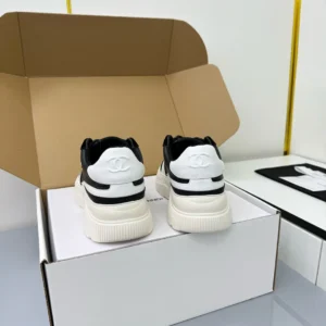 CHANEL SNEAKERS – CNS001