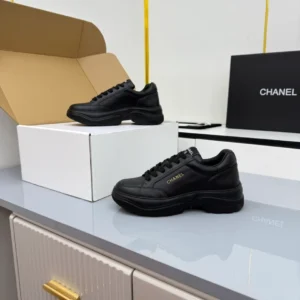 CHANEL SNEAKERS – CNS003