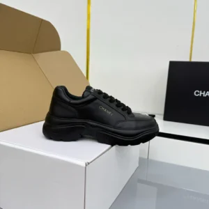 CHANEL SNEAKERS – CNS003
