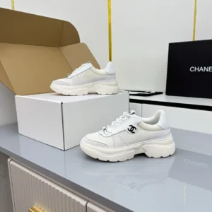 CHANEL SNEAKERS – CNS004