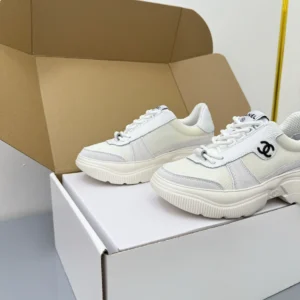 CHANEL SNEAKERS – CNS004
