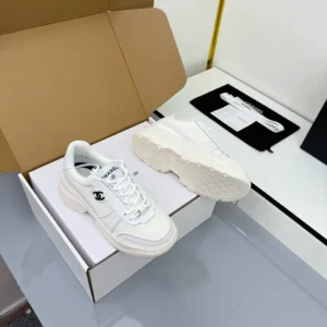 CHANEL SNEAKERS – CNS004