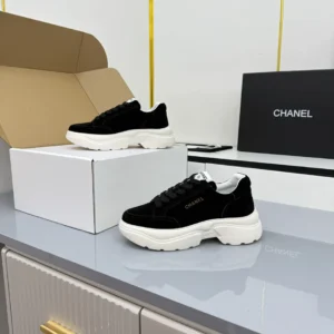 CHANEL SNEAKERS – CNS005