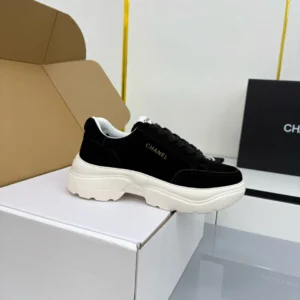 CHANEL SNEAKERS – CNS005