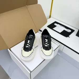 CHANEL SNEAKERS – CNS006