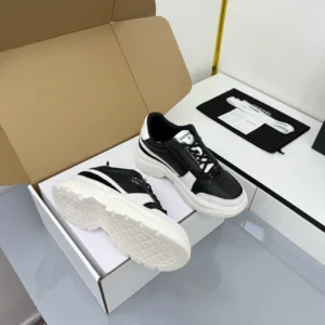 CHANEL SNEAKERS – CNS007