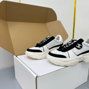 CHANEL SNEAKERS – CNS008