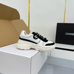 CHANEL SNEAKERS – CNS008
