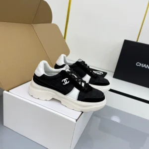 CHANEL SNEAKERS – CNS010