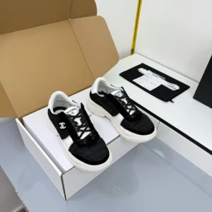 CHANEL SNEAKERS – CNS010