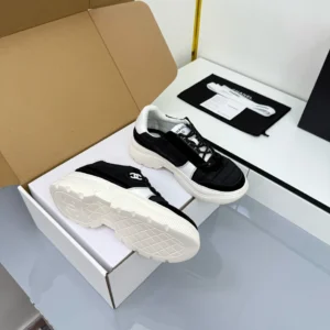 CHANEL SNEAKERS – CNS010