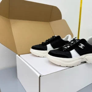 CHANEL SNEAKERS – CNS010