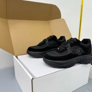 CHANEL SNEAKERS – CNS011