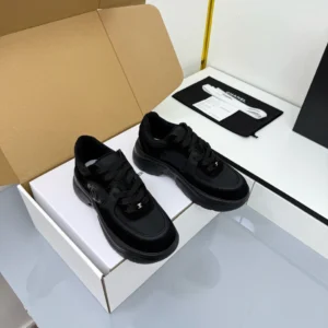 CHANEL SNEAKERS – CNS011